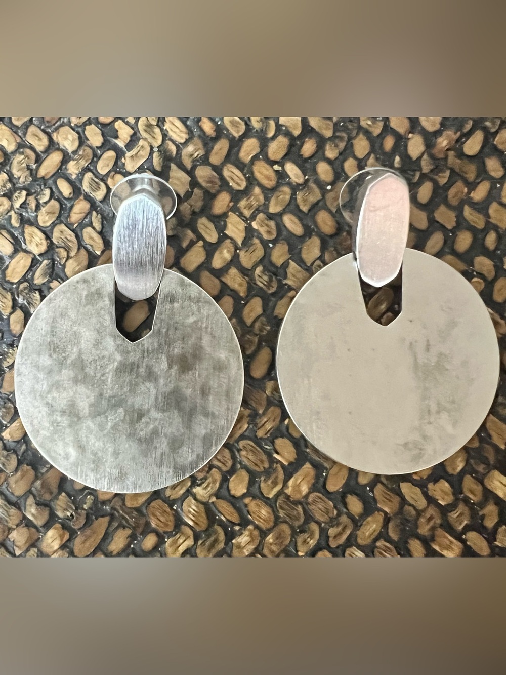 Kendra Scott Silver Brushed Silver Round Drop Earrings